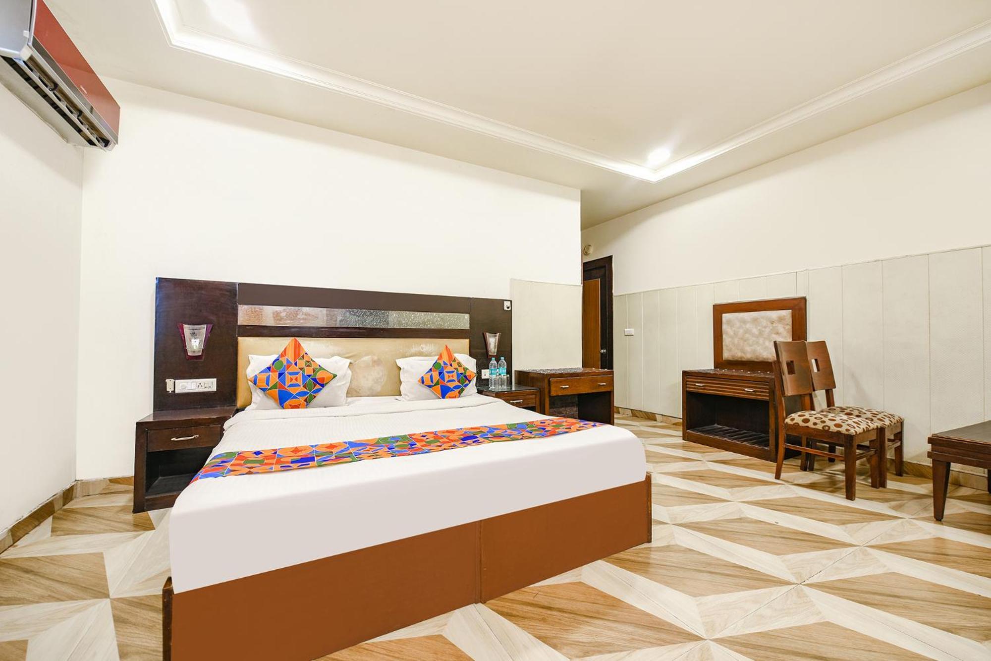 Fabhotel Grand Boutique Нью-Дели Экстерьер фото
