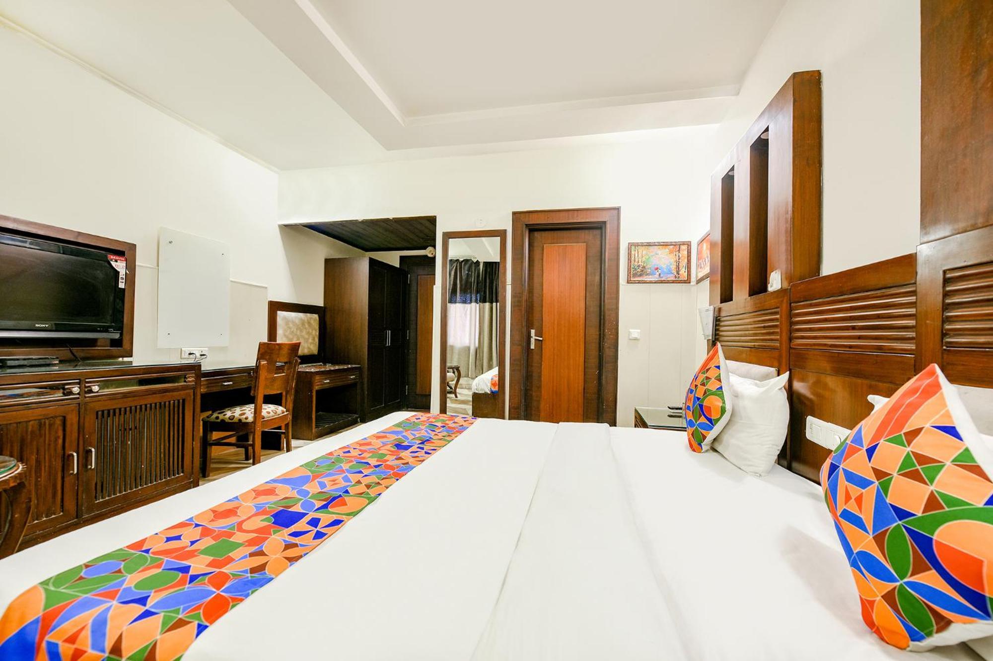 Fabhotel Grand Boutique Нью-Дели Экстерьер фото